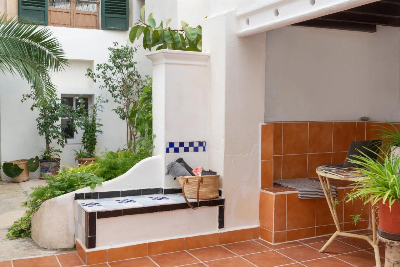 Hostal Pons PMI Exteriör bild