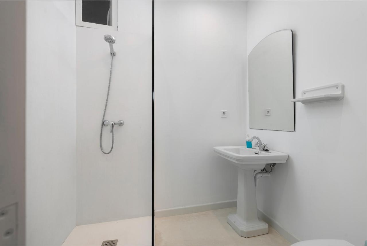 Hostal Pons PMI Exteriör bild
